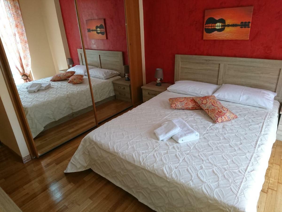 90кв.м. 2 спалень, 1 окремих ванних Квартира в Паграті Афіни Екстер'єр фото